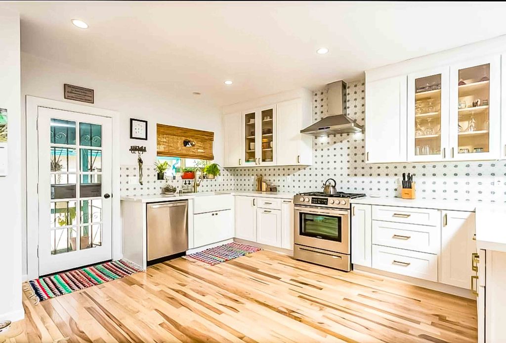 CHR Kitchen Remodel Woodland Hills 0601 CLEAN 002 2